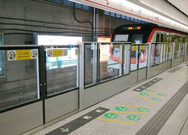 你知道为什么要安装地铁屏蔽门玻璃吗？